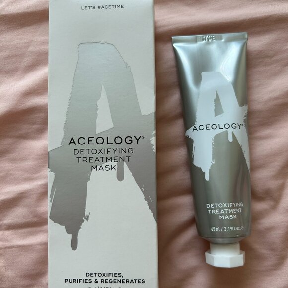 New! Aceology Detoxifying Treatment Mask - Picture 2 of 5